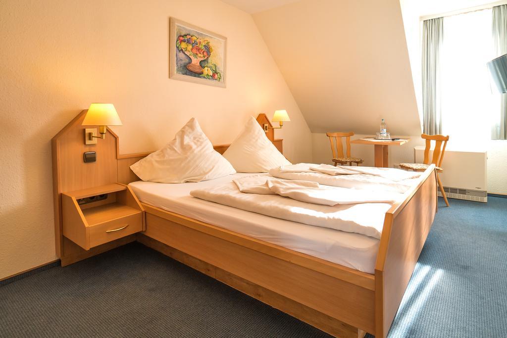 Hotel Zum Lieben Augustin Меерсбург Номер фото