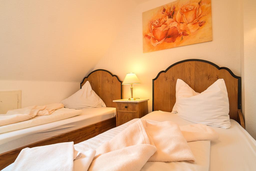 Hotel Zum Lieben Augustin Меерсбург Экстерьер фото