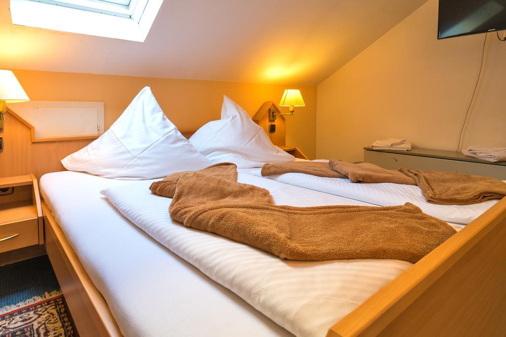 Hotel Zum Lieben Augustin Меерсбург Номер фото