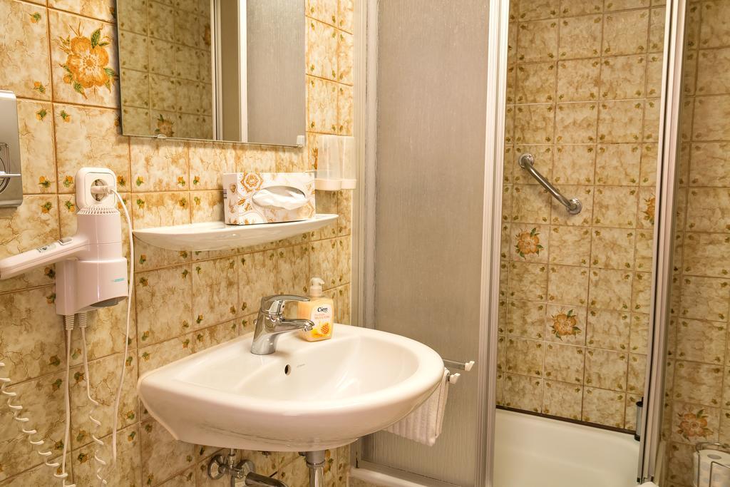 Hotel Zum Lieben Augustin Меерсбург Номер фото